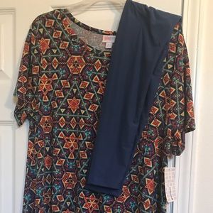 LulaRoe Carly (size large)